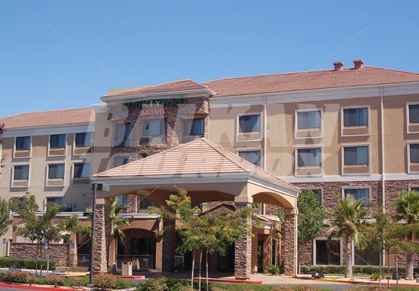 почивка в  Courtyard by Marriott Ontario Rancho Cucamonga