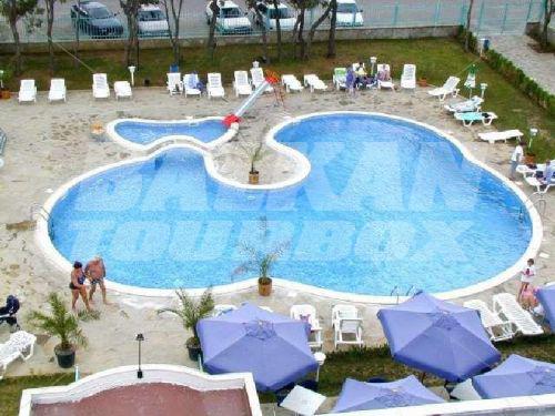 holiday in Перла Плаза