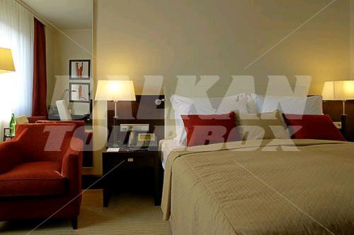 holiday in Crowne Plaza