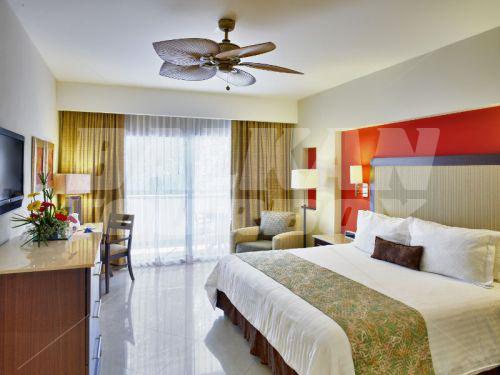 почивка в Barcelo Cuernavaca Ejecutivo