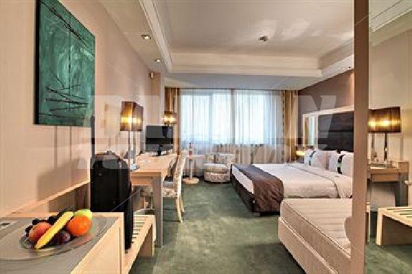 почивка в  Holiday Inn Belgrade 