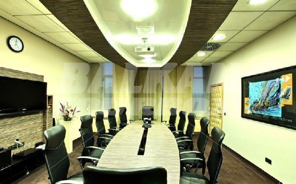 почивка в  Holiday Inn Belgrade 