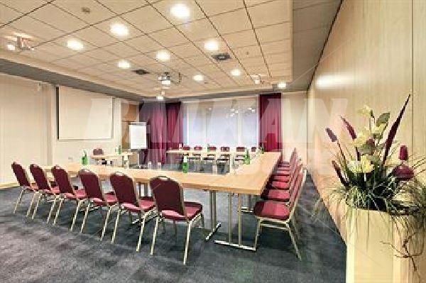 почивка в  Holiday Inn Belgrade 