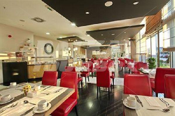 почивка в  Holiday Inn Belgrade 