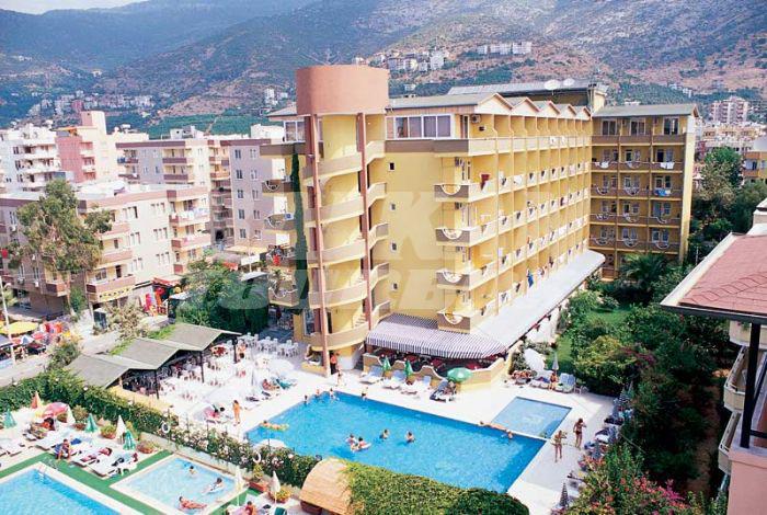 почивка в Hedef Kleopatra Golden Sun