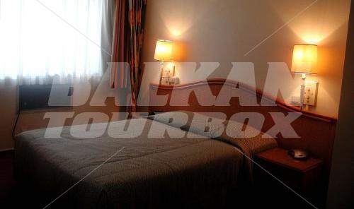holiday in Floris Karos Hotel