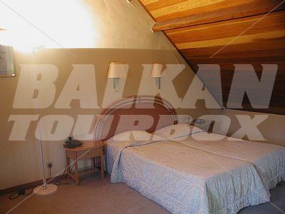 holiday in Floris Karos Hotel