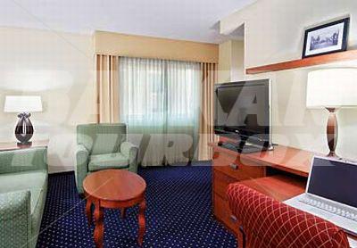 почивка в Courtyard by Marriott Little Rock Downtown
