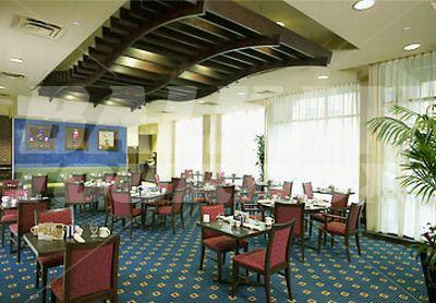 почивка в Courtyard by Marriott Little Rock Downtown