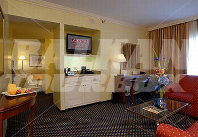 почивка в Waterford Marriott