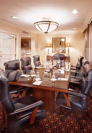 почивка в Waterford Marriott