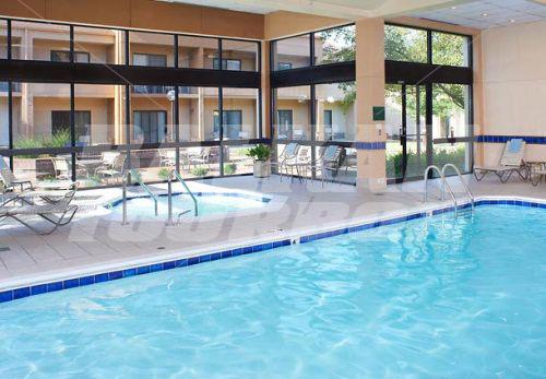 почивка в Courtyard by Marriott St. Louis Creve Coeur