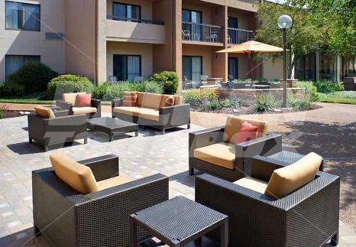 почивка в Courtyard by Marriott St. Louis Creve Coeur