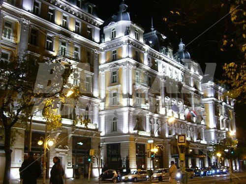почивка в Corinthia Grand Hotel Royal