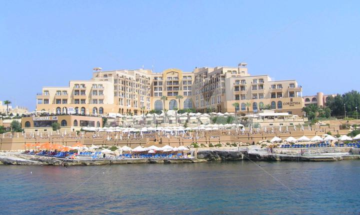 почивка в  Corinthia Hotel St.George's Bay