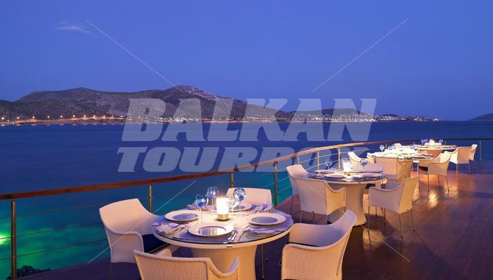 holiday in Grand Resort Lagonissi