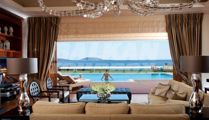 holiday in Grand Resort Lagonissi