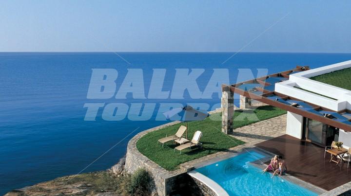 holiday in Grand Resort Lagonissi