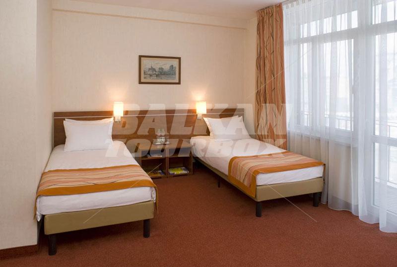 holiday in Metropol