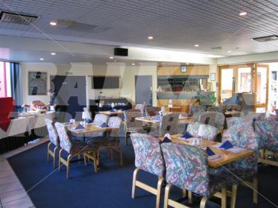 holiday in Kiwi International Airport