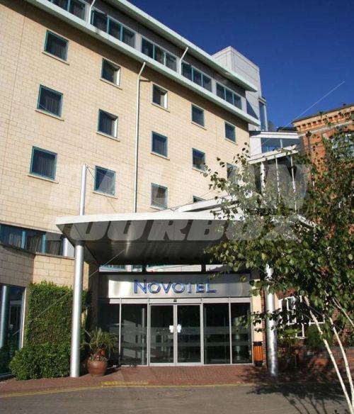почивка в  Novotel Cardiff Centre