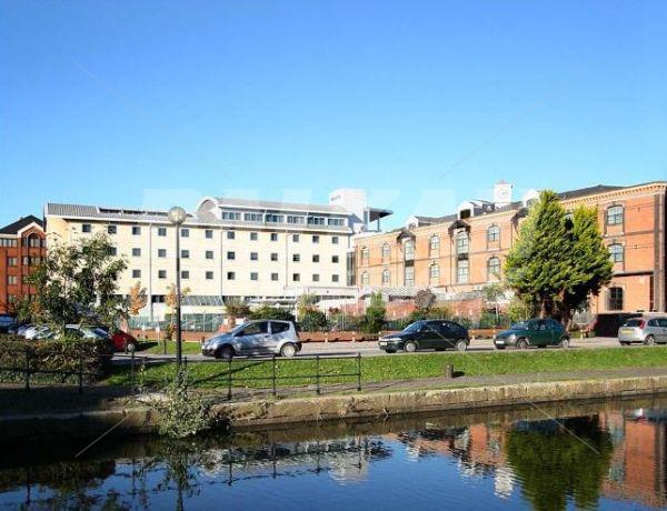 почивка в Novotel Cardiff Centre
