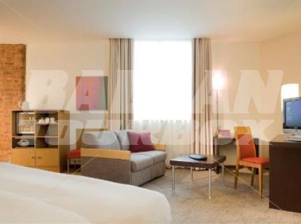 почивка в Novotel Cardiff Centre