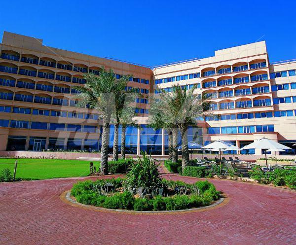 почивка в Danat Resort Jebel Dhanna