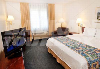 почивка в Fairfield Inn by Marriott Dallas Park Central