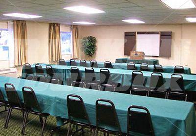 почивка в Fairfield Inn by Marriott Dallas Park Central