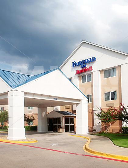 почивка в Fairfield Inn by Marriott Dallas Park Central