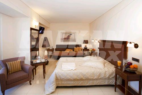holiday in Akti Taygetos