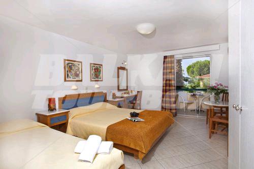 holiday in Akti Taygetos