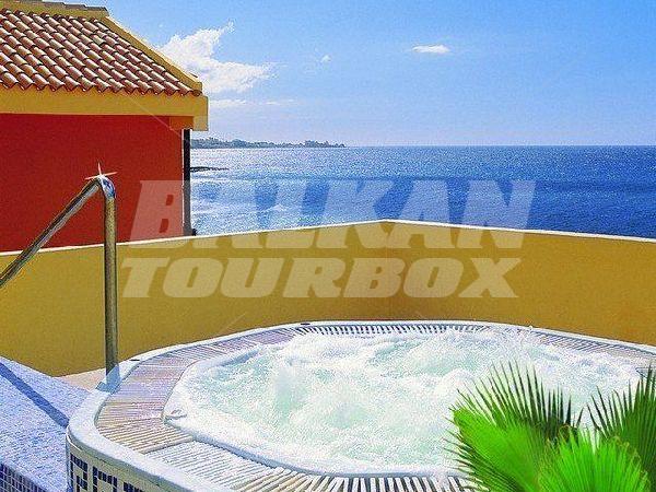 holiday in Hovima Jarrdin Caleta