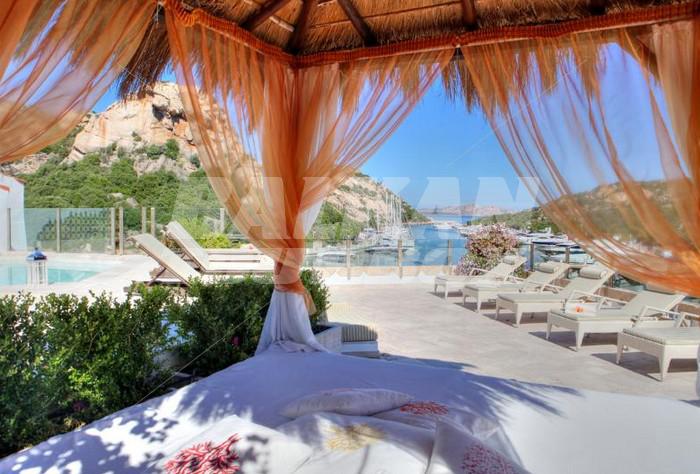 почивка в Grand Hotel Poltu Quatu