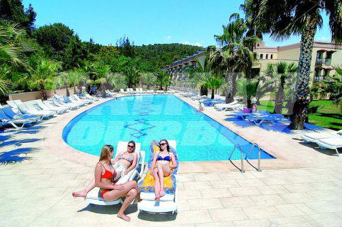 почивка в Crystal Green Bay Resort