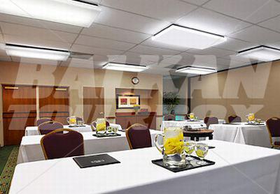 почивка в Courtyard by Marriott Albuquerque Airport