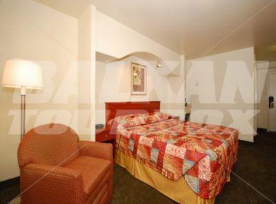 почивка в Best Western East Brunswick Inn