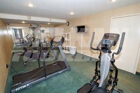 почивка в Best Western East Brunswick Inn