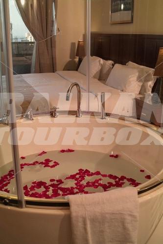 почивка в Midtown Hotel and Suites