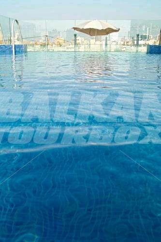 почивка в Midtown Hotel and Suites