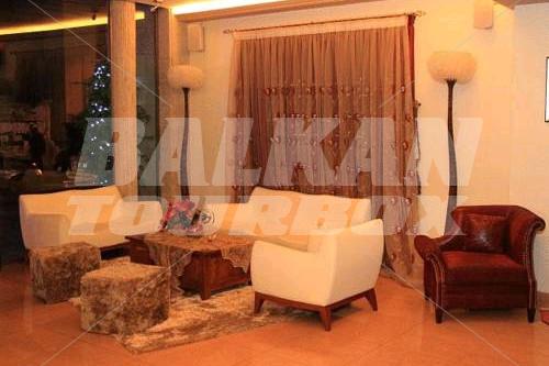 почивка в Midtown Hotel and Suites