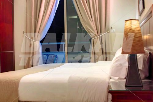 почивка в Midtown Hotel and Suites