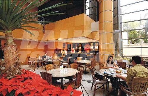 почивка в Golden Tulip Park Plaza
