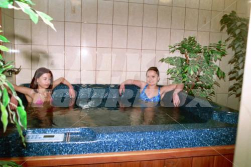 почивка в Karoly
