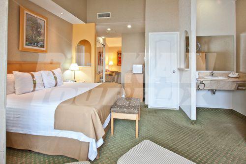 почивка в Holiday Inn Cuernavaca
