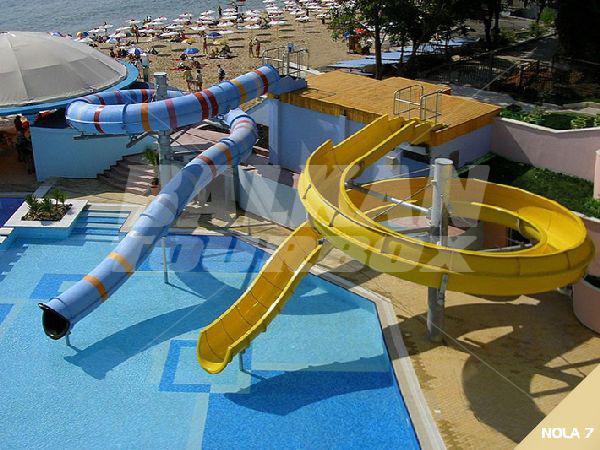 holiday in Azalia