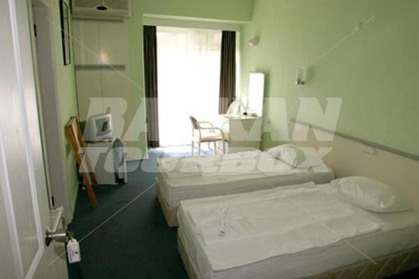 почивка в Akcay Holiday Village