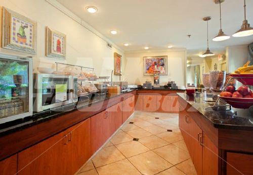 почивка в Fairfield Inn by Marriott Savannah Midtown