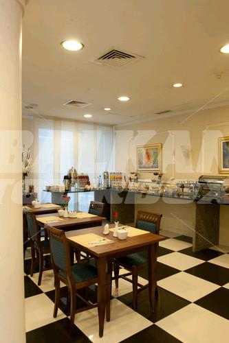 holiday in Best Western Plus Grand Hotel Victor Hugo